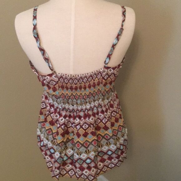 American Rag sleeveless geometric pink Tank Top - Picture 2 of 3